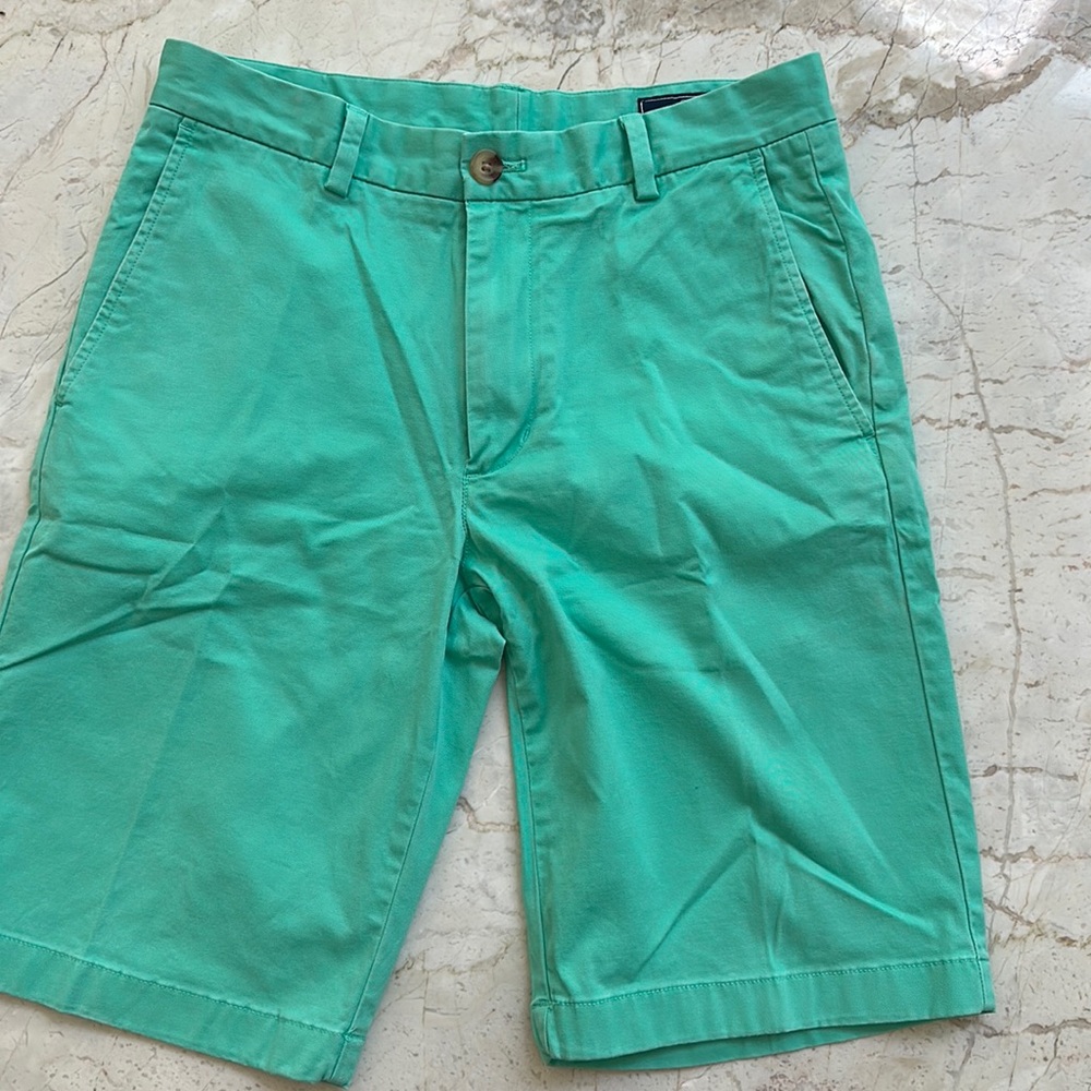 Vineyard Vines shorts